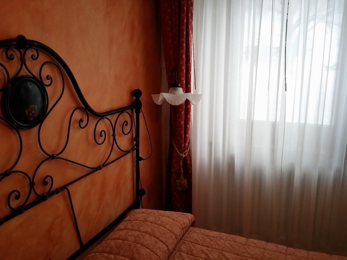 Albergo Diana Cerreto Laghi Habitación foto